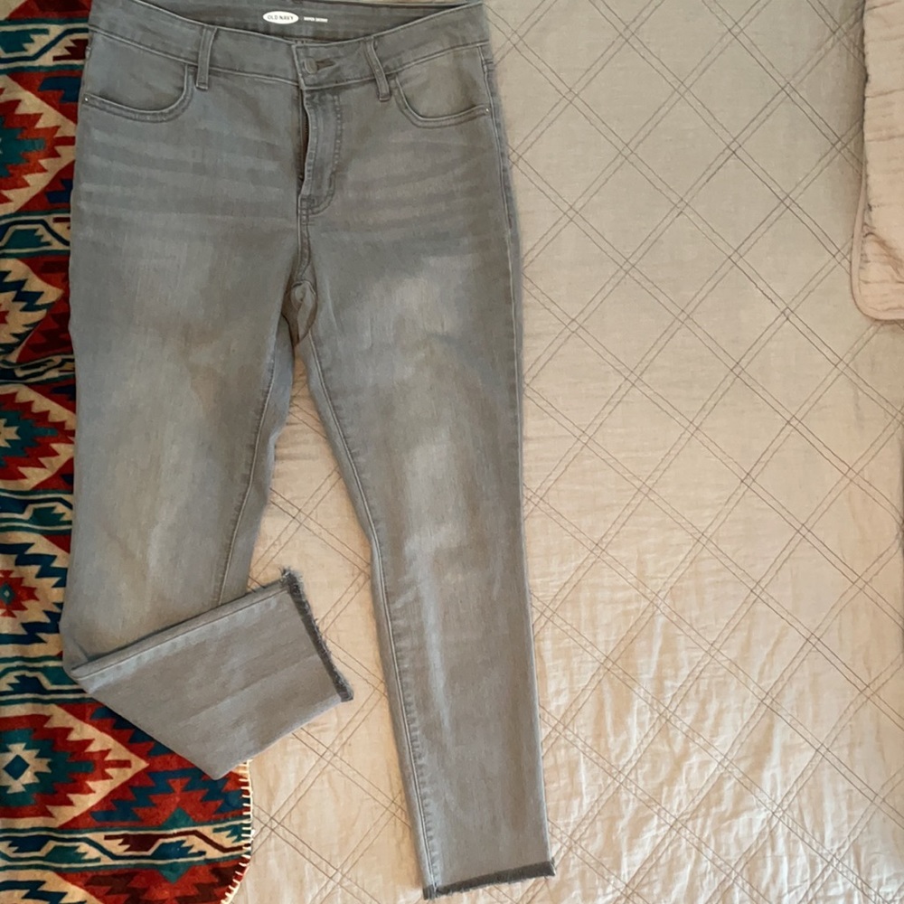 Old Navy Super Skinny grey jeans